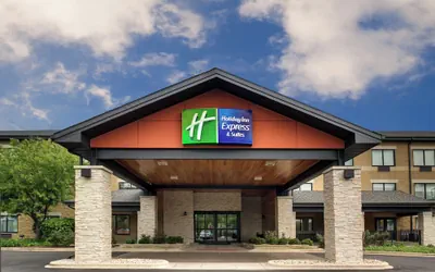 Photo 2 - Holiday Inn Express & Suites Aurora - Naperville by IHG