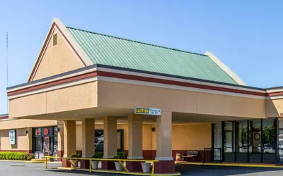 Photo 2 - Quality Inn Duncan Hwy 81