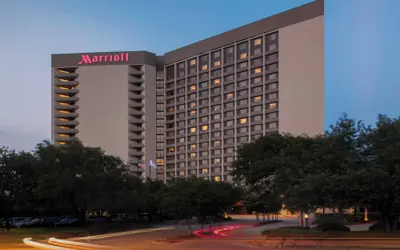 Photo 2 - Dallas/Fort Worth Airport Marriott