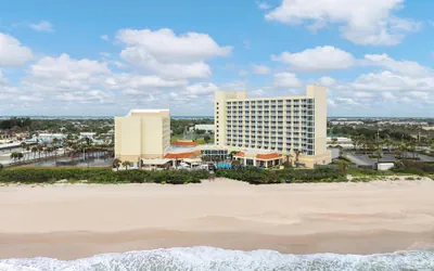 Photo 2 - Hilton Melbourne Beach Oceanfront