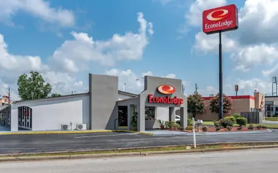 Econo Lodge Oxford near Choccolocco Park