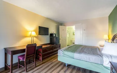 Photo 5 - Americas Best Value Inn Edgewood