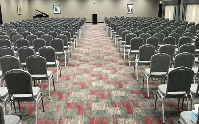 Photo 5 - Holiday Inn Salem by IHG