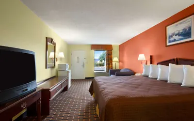 Photo 4 - Days Inn by Wyndham Richburg