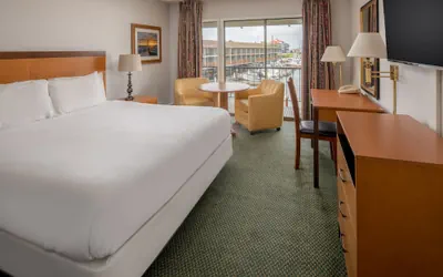 Photo 4 - Astoria Riverwalk Inn