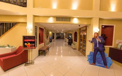 Photo 2 - Ramada by Wyndham Houston Intercontinental Airport East