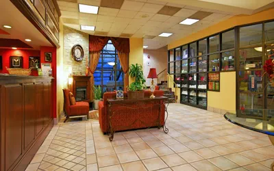Photo 4 - Comfort Inn University Center