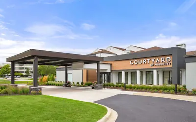 Photo 2 - Courtyard by Marriott Detroit Livonia
