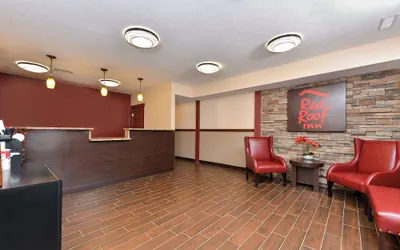 Photo 4 - Red Roof Inn Marietta