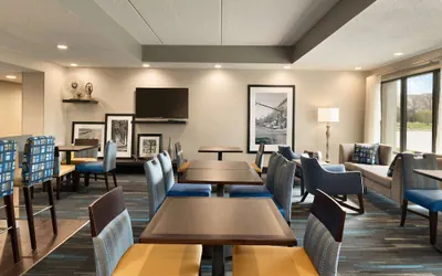 Photo 3 - Hampton Inn Appleton-Fox River Mall Area