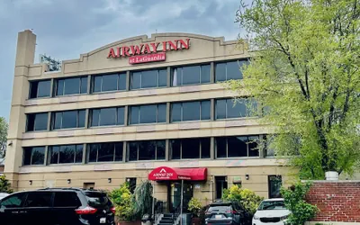 Photo 2 - Airway Inn at LaGuardia