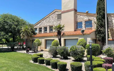 Photo 2 - Studio 6 Suites North Richland Hills, TX