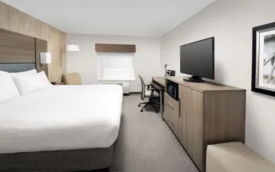 Photo 3 - Holiday Inn Express & Suites Annapolis by IHG