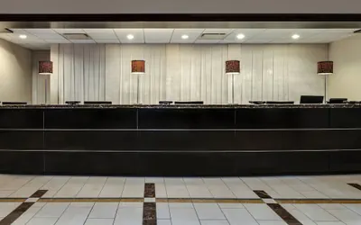 Photo 5 - Crowne Plaza Chicago Ohare Hotel & Conf Ctr by IHG