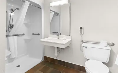 Photo 5 - Suburban Studios Slidell I-10