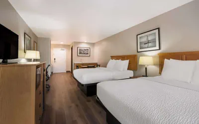 Photo 5 - SureStay Plus Hotel by Best Western Rexburg