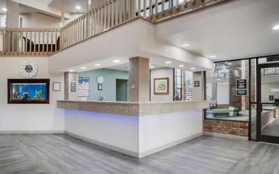 Photo 3 - SureStay Plus Hotel by Best Western Greenwood