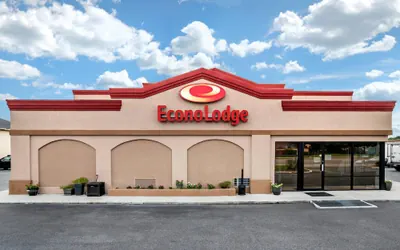 Photo 2 - Econo Lodge Easton Route 50
