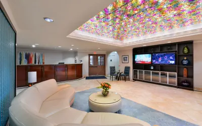 Photo 4 - Best Western Plus La Mesa San Diego