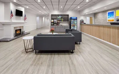 Photo 4 - Days Inn by Wyndham Hinesville Near Fort Stewart
