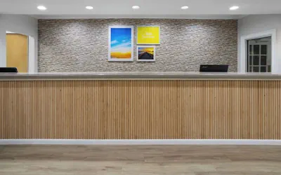 Photo 3 - Days Inn by Wyndham Hinesville Near Fort Stewart
