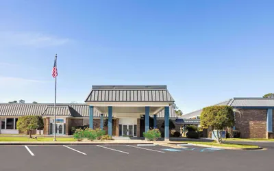 Photo 2 - Days Inn by Wyndham Hinesville Near Fort Stewart