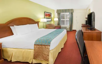 Photo 4 - Baymont by Wyndham Orangeburg North
