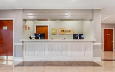 Photo 4 - Clarion Hotel & Conference Center Toms River