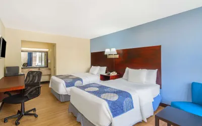 Photo 3 - Days Inn by Wyndham Statesville
