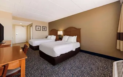 Photo 5 - Comfort Inn South Oceanfront
