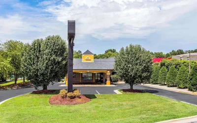 Photo 2 - Quality Inn Albemarle