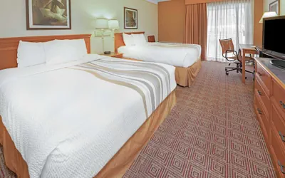 Photo 5 - La Quinta Inn & Suites by Wyndham Salt Lake City - Layton