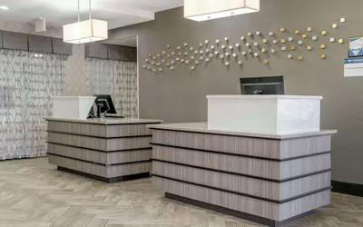 Photo 5 - Best Western Beacon Inn
