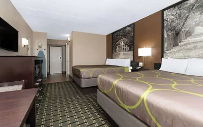 Photo 4 - Super 8 by Wyndham Grand Prairie North