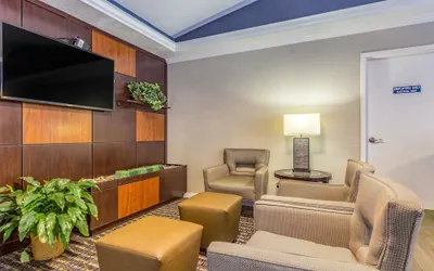 Photo 2 - Comfort Inn Independence - Cleveland