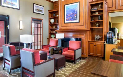 Photo 3 - Comfort Inn and Suites San Francisco Airport North