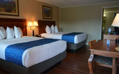 Photo 2 - Travelodge by Wyndham Trinidad