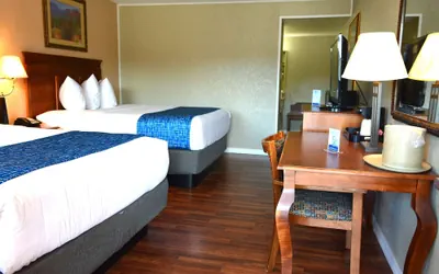 Photo 5 - Travelodge by Wyndham Trinidad