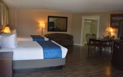 Photo 4 - Travelodge by Wyndham Trinidad