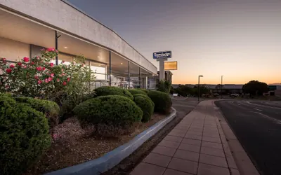 Photo 2 - Travelodge by Wyndham Page, View of Lake Powell