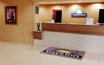 Photo 3 - Days Inn by Wyndham Sidney OH