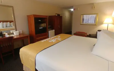 Photo 4 - Days Inn by Wyndham Sidney OH