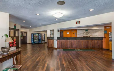 Photo 3 - Quality Inn Schenectady - Albany