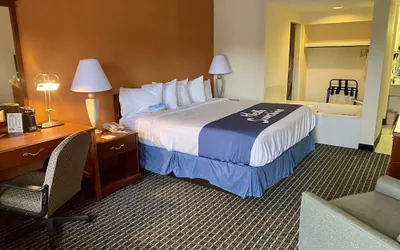 Photo 5 - Days Inn by Wyndham Morehead