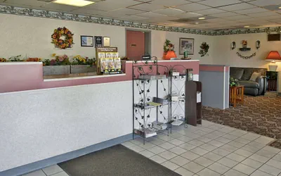 Photo 4 - Days Inn by Wyndham Morehead