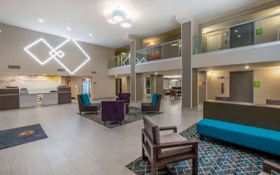 Photo 5 - La Quinta Inn & Suites by Wyndham Jonesboro