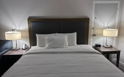 Photo 4 - Silver Beach Hotel