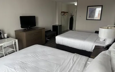 Photo 5 - Silver Beach Hotel