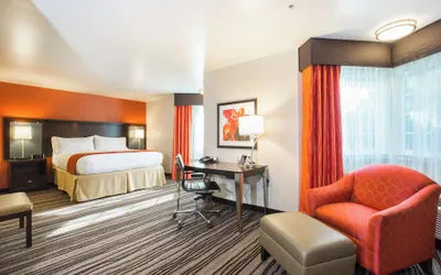 Photo 3 - Holiday Inn Express Mountain View - S Palo Alto by IHG