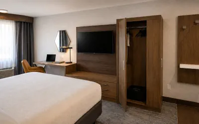 Photo 5 - Holiday Inn Express Mountain View - S Palo Alto by IHG